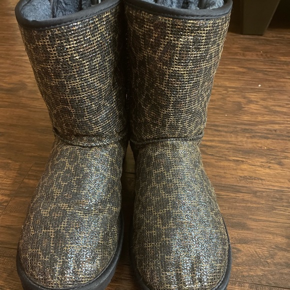 UGG Shoes - Ugg Australia Navy Cheetah Print Bailey Bow